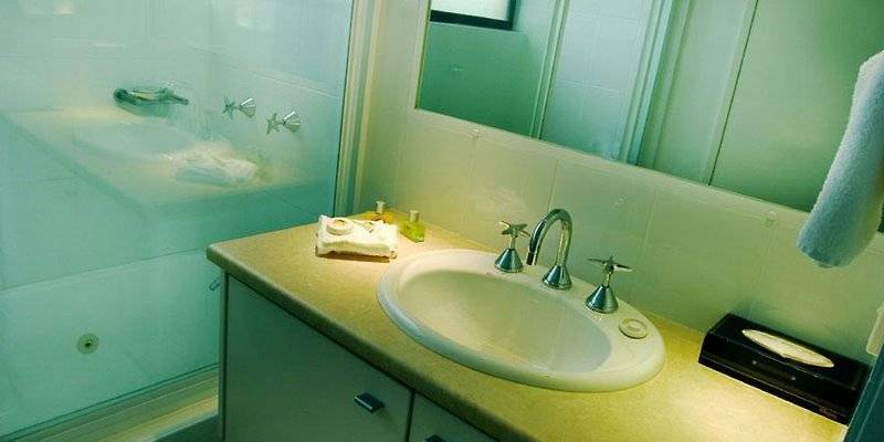 هتل Park Regis North Quay