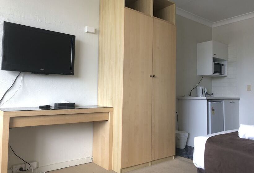 هتل Parkdale Motor Inn