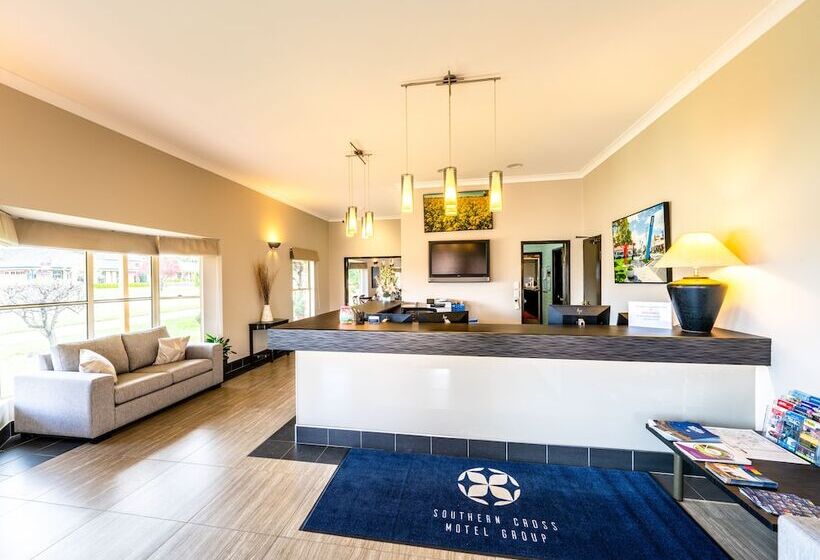 هتل Parkes International