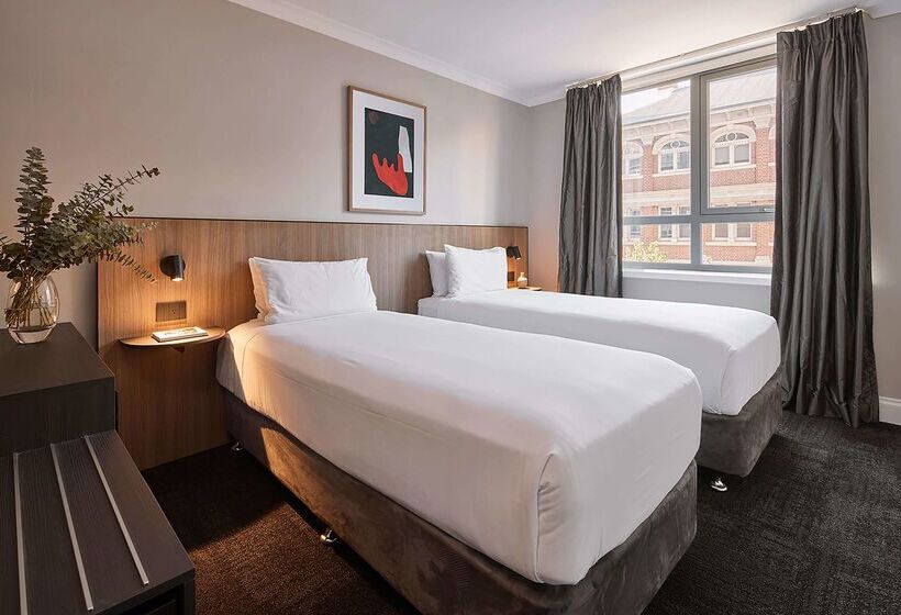 Pensione Hotel Perth