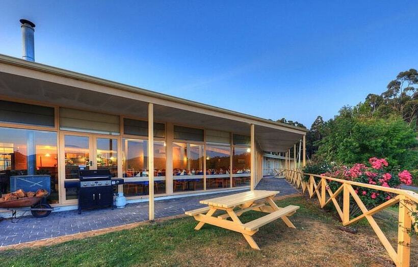 فندق Port Arthur Motor Inn