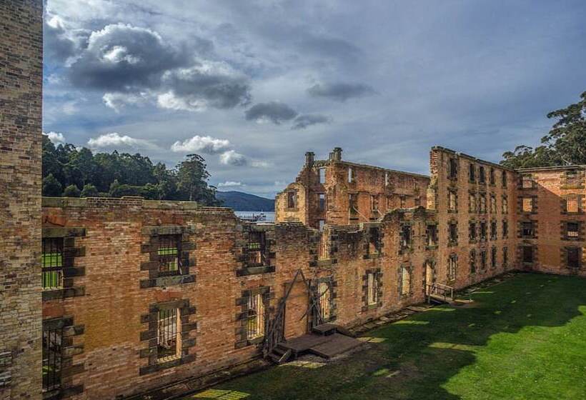 فندق Port Arthur Motor Inn