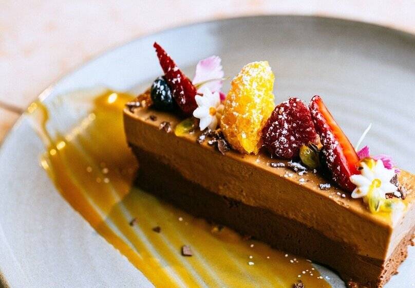 Отель Pullman Melbourne City Centre