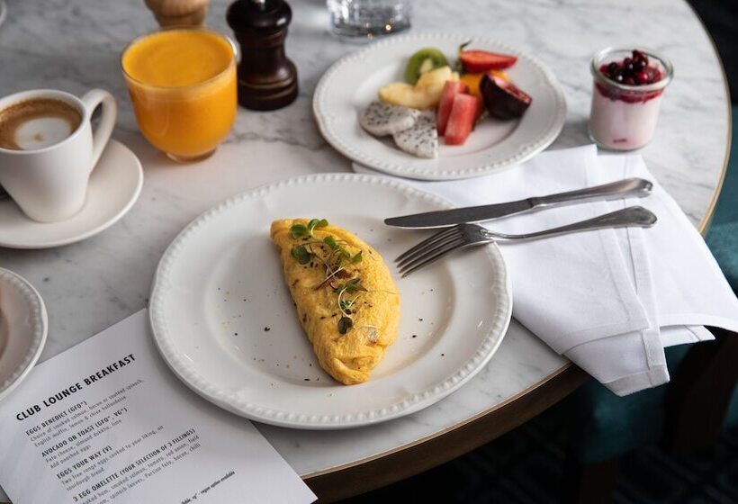 Отель Pullman Melbourne City Centre