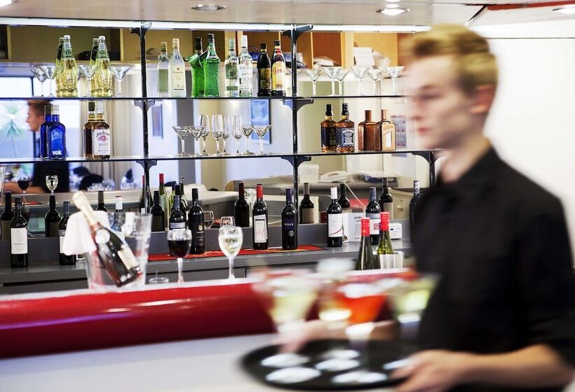 Quality Hotel Ambassador Perth