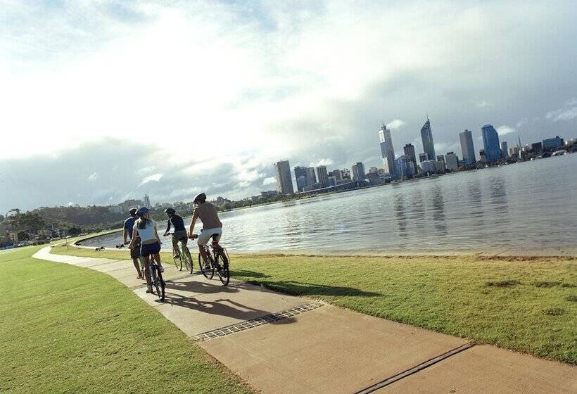 Quality Hotel Ambassador Perth