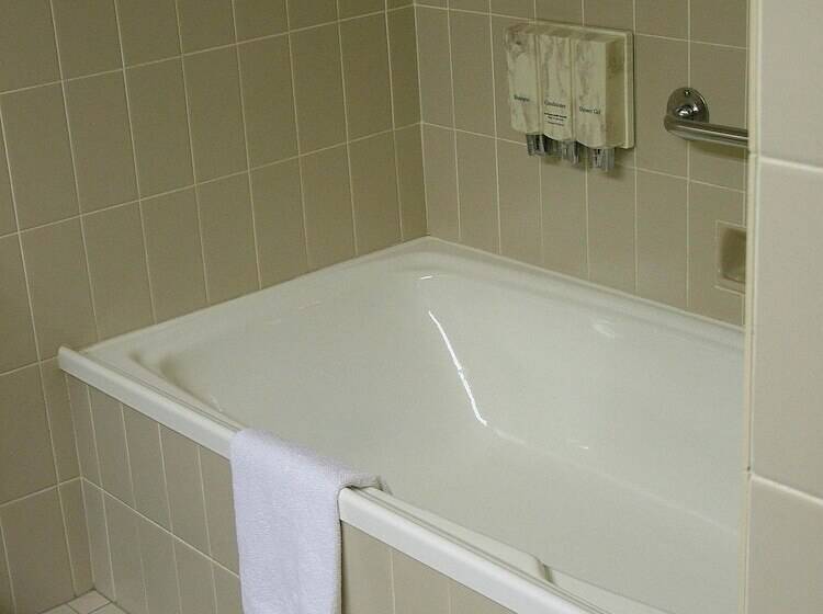 Quality Hotel Ambassador Perth