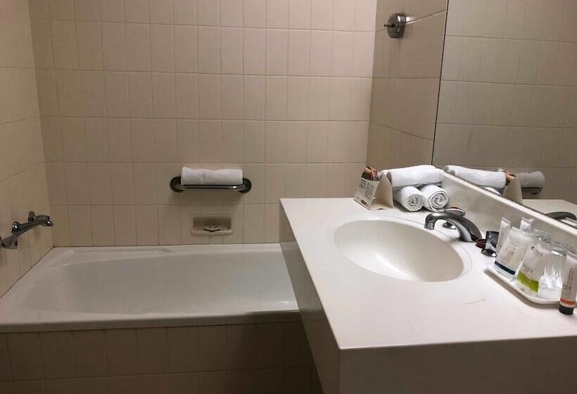 Quality Hotel Ambassador Perth