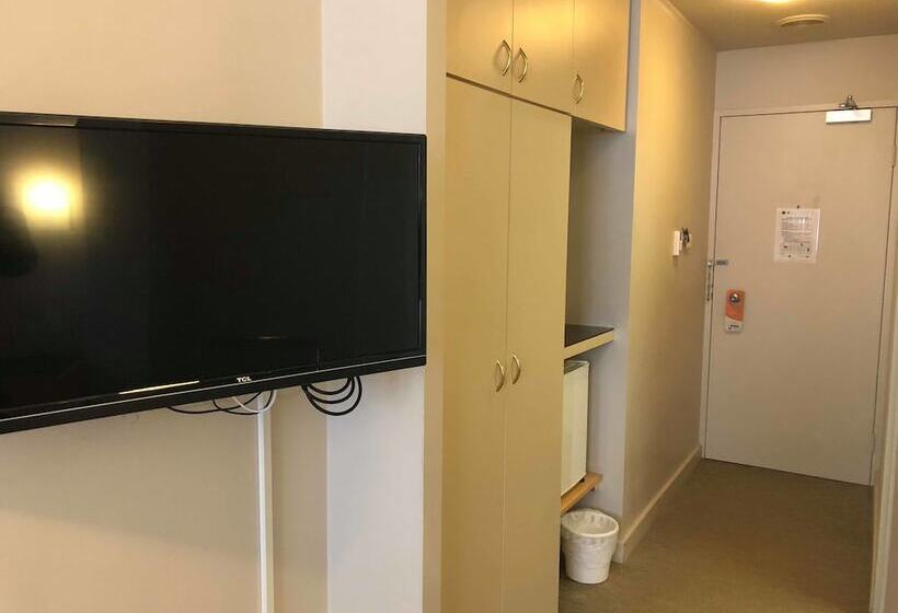 Quality Hotel Ambassador Perth