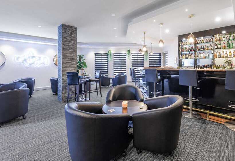 Quality Hotel Melbourne Airport