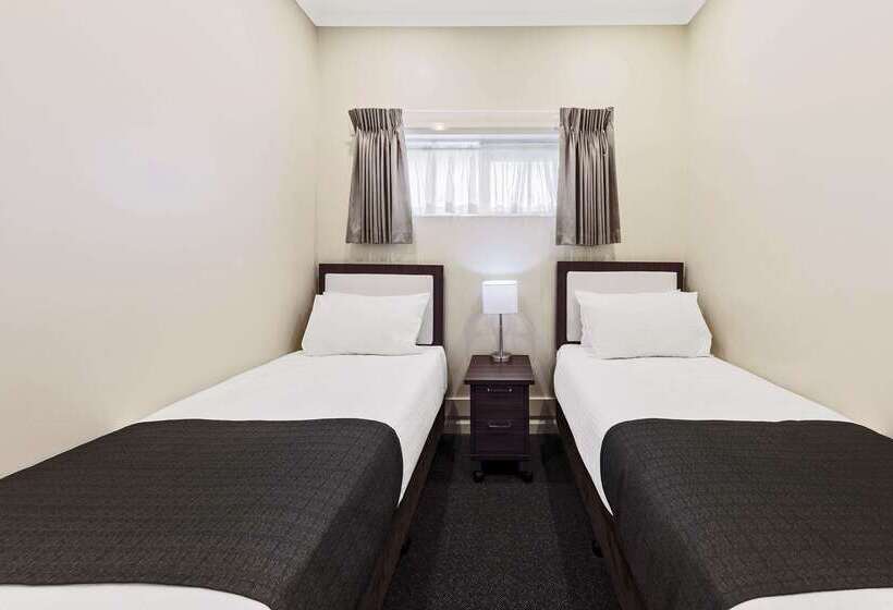 Quality Hotel Melbourne Airport