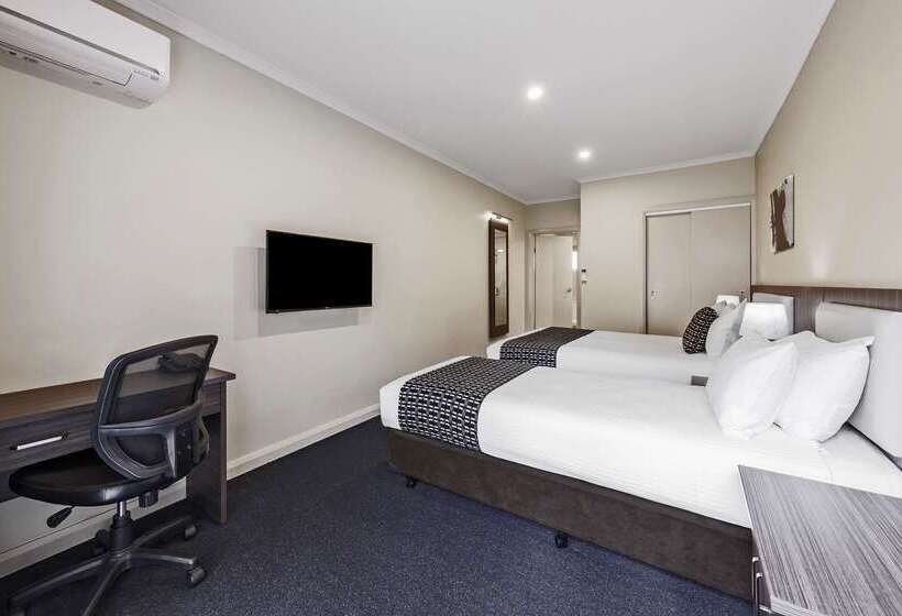 Quality Hotel Melbourne Airport