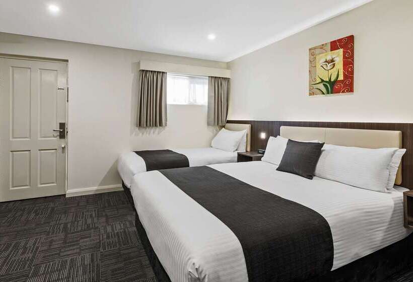Quality Hotel Melbourne Airport
