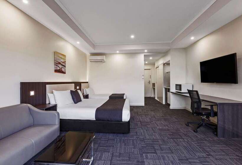 Quality Hotel Melbourne Airport