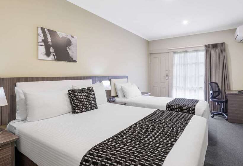 Quality Hotel Melbourne Airport