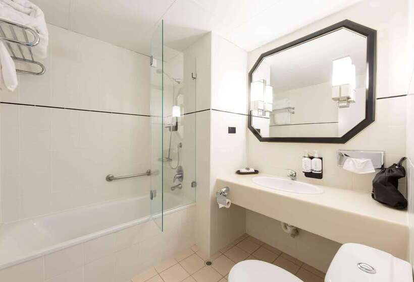 酒店 Ramada Diplomat Canberra