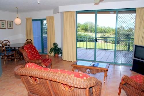 فندق Resorts United Currumbin Sands