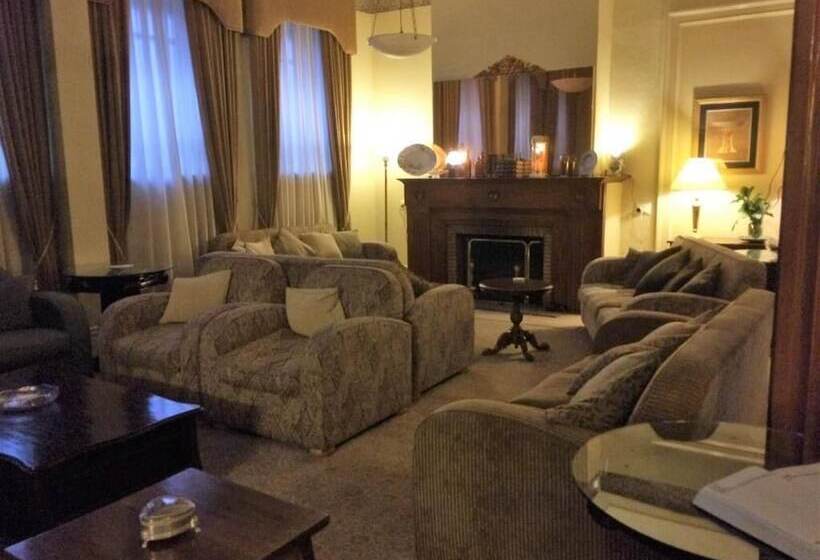 هتل Royal Exchange