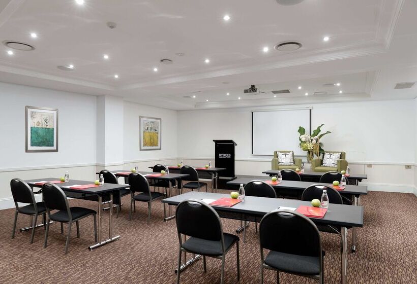 هتل Rydges Camperdown