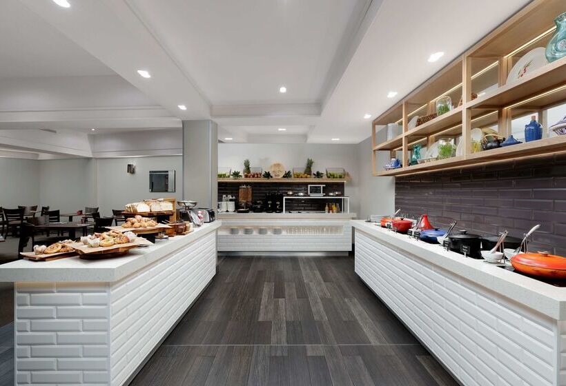 هتل Rydges Camperdown