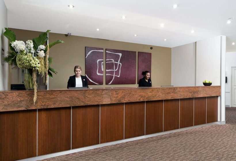 هتل Rydges Camperdown