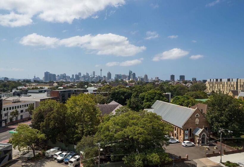 هتل Rydges Camperdown