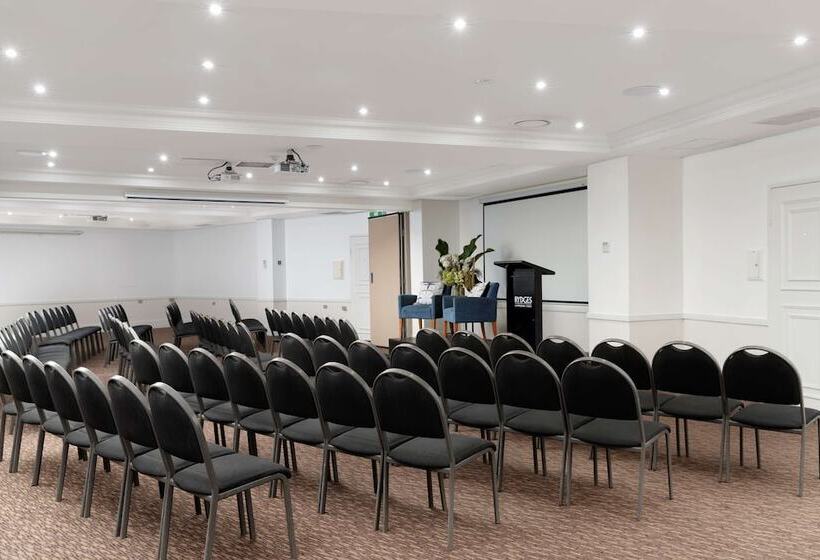 هتل Rydges Camperdown