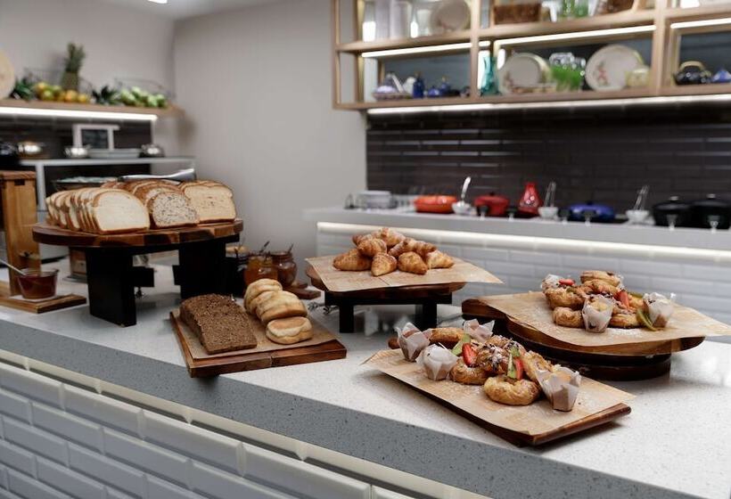 هتل Rydges Camperdown