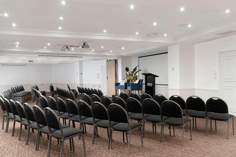 هتل Rydges Camperdown