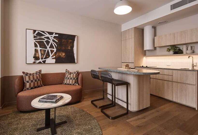 Отель Rydges Melbourne