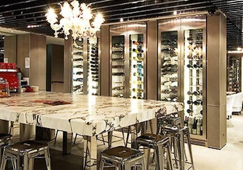 Отель Rydges Melbourne