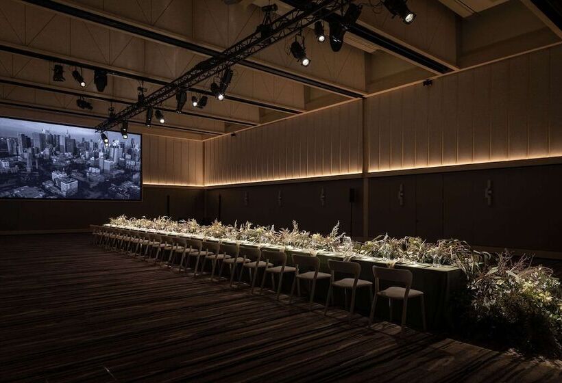 Отель Rydges Melbourne