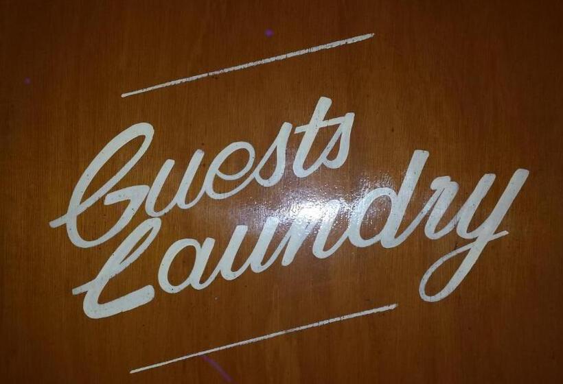 בית מלון כפרי Sandhurst Motor Inn Bendigo