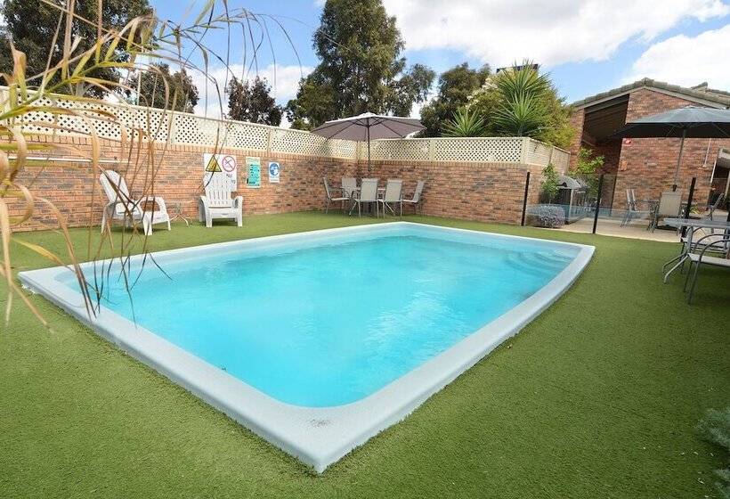 בית מלון כפרי Sandhurst Motor Inn Bendigo