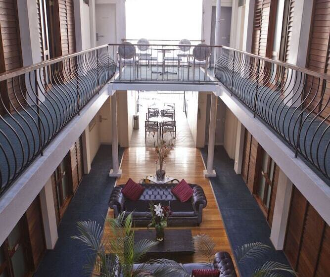 هتل Savoy Double Bay