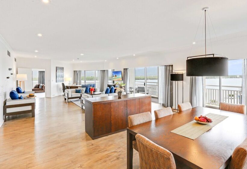 בית מלון כפרי Shangrila The Marina, Cairns