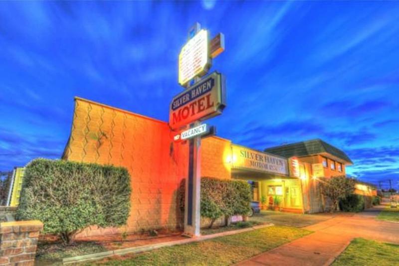 هتل Silver Haven Motor Inn
