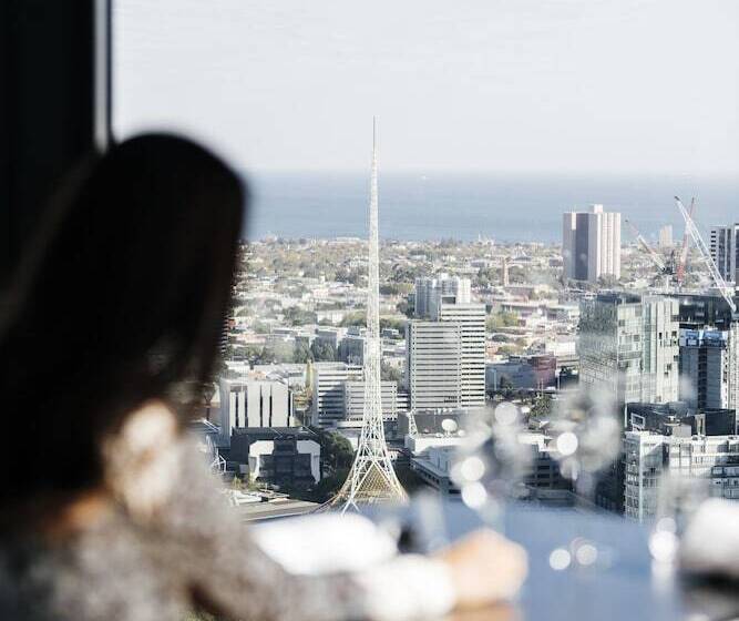 Отель Sofitel Melbourne On Collins