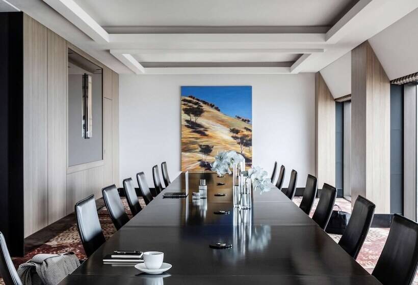 Отель Sofitel Melbourne On Collins