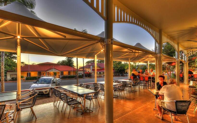 هتل Sovereign Resort