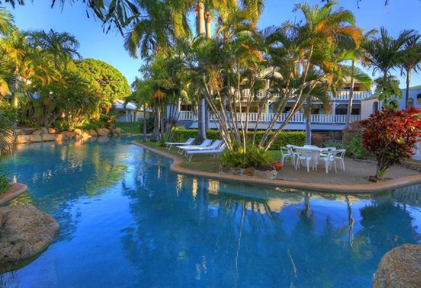 هتل Sovereign Resort