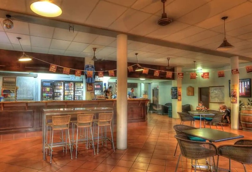 هتل Sovereign Resort