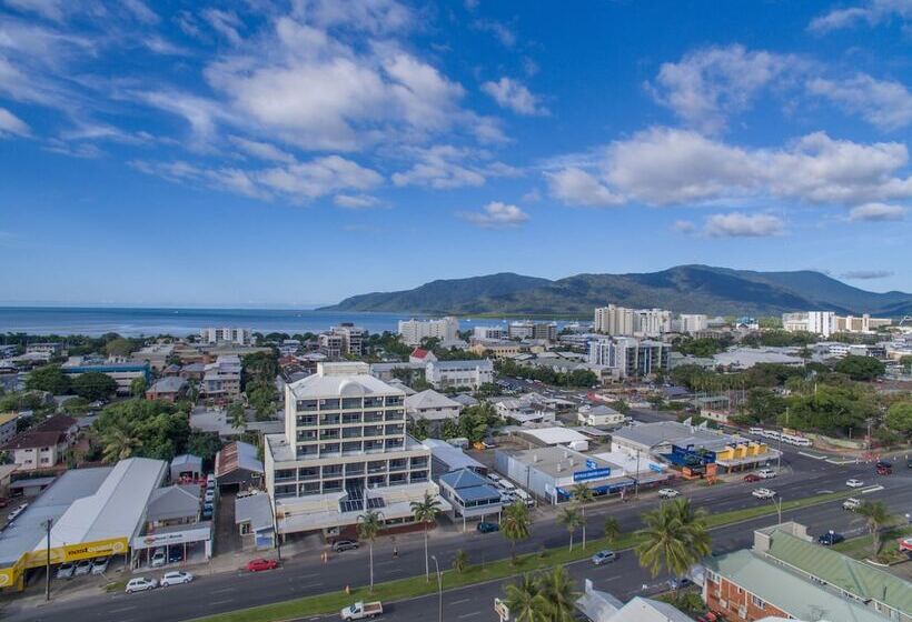 בית מלון כפרי Sunshine Tower