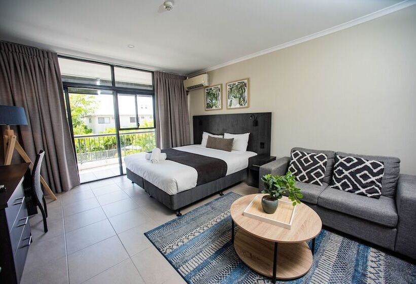 בית מלון כפרי Sunshine Tower