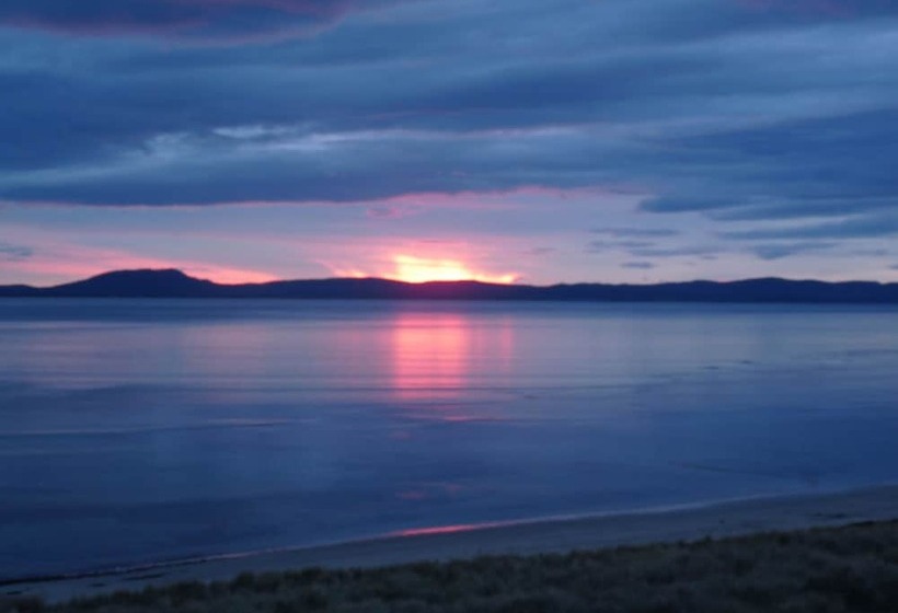 בית מלון כפרי Swansea Motor Inn Tasmania