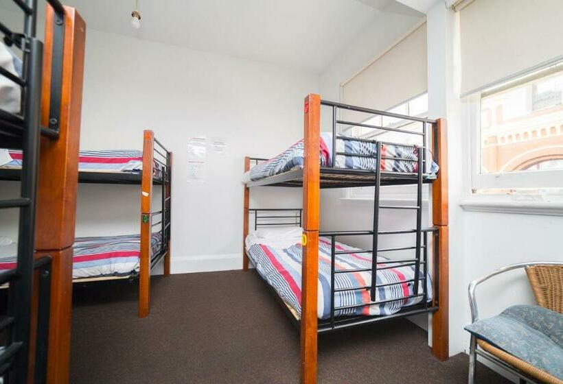 בית מלון כפרי Tassie Backpackers @ The Brunswick