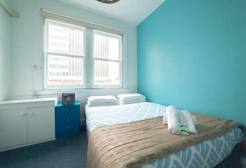 בית מלון כפרי Tassie Backpackers @ The Brunswick