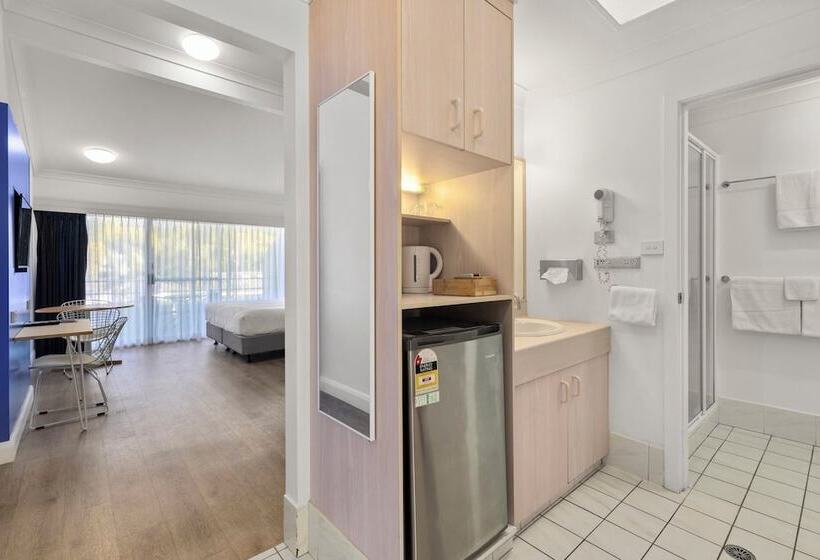 בית מלון כפרי The Cubana Resort Nambucca Heads