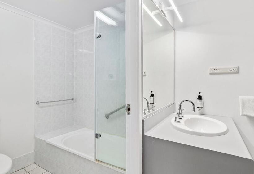 בית מלון כפרי The Cubana Resort Nambucca Heads