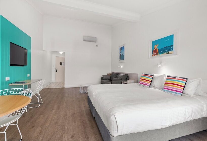 בית מלון כפרי The Cubana Resort Nambucca Heads